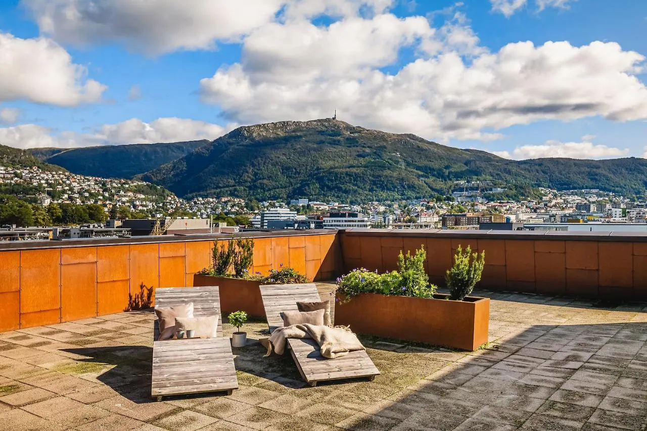 Leilighet I Topp Etasje Med Flott Stor Felles Takterrasse Bergen