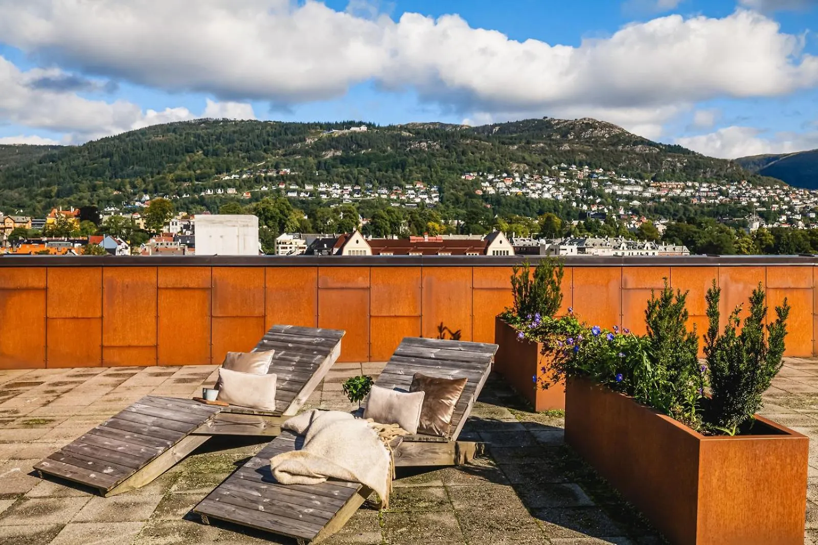 Leilighet I Topp Etasje Med Flott Stor Felles Takterrasse Bergen Apartment