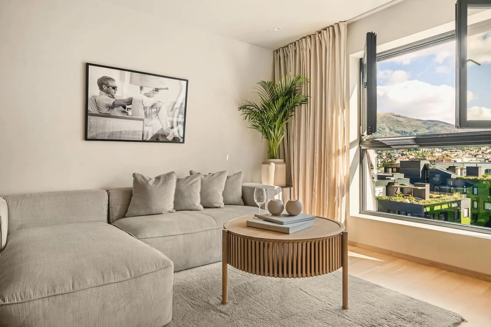 Apartment Leilighet I Topp Etasje Med Flott Stor Felles Takterrasse Bergen