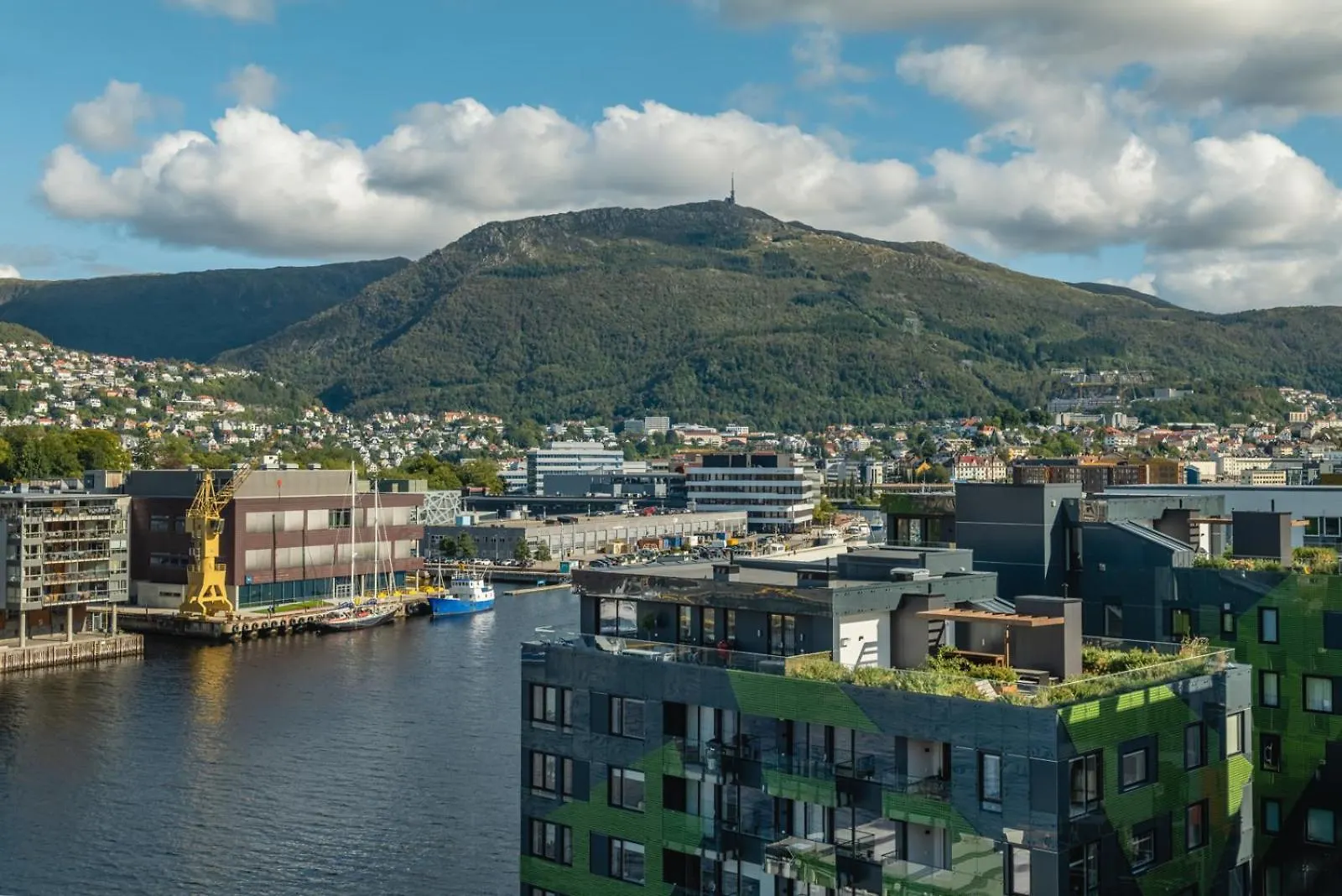 Leilighet I Topp Etasje Med Flott Stor Felles Takterrasse Bergen Norway